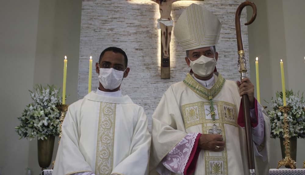 Foto de Ordenação Presbiteral do Padre Rafael de Oliveira Costa