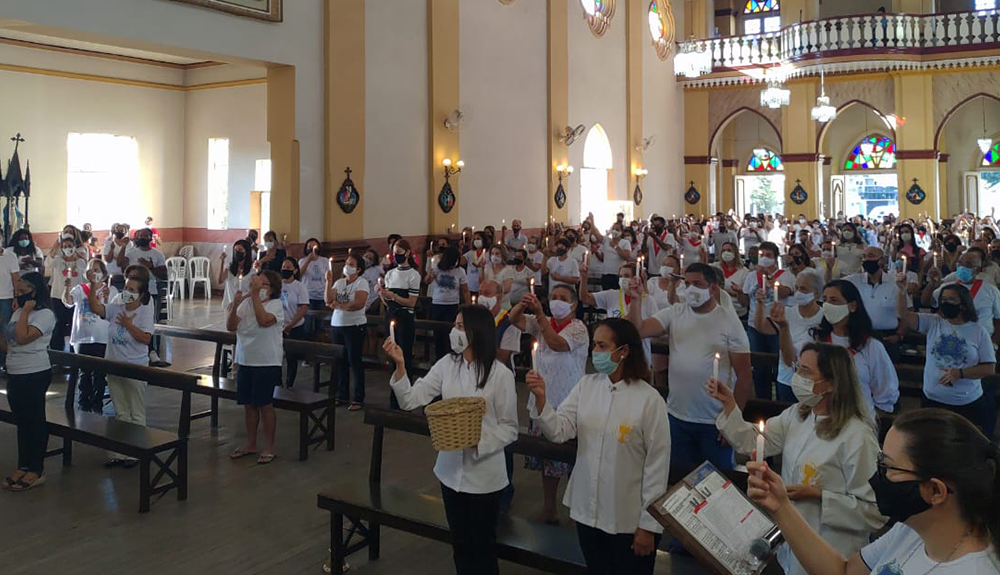Foto de Missa na intenção pela paz na Ucrânia foi celebrada na Paróquia da Imaculada Conceição, de Cláudio