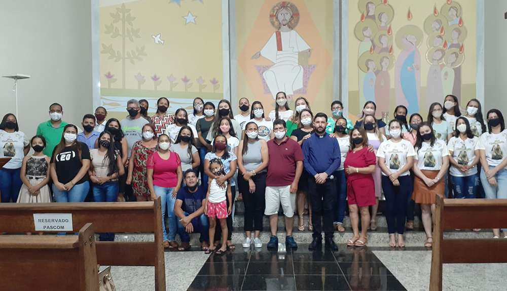 Notícia: Momento de Espiritualidade foi promovido com os catequistas da Paróquia de São João Bosco