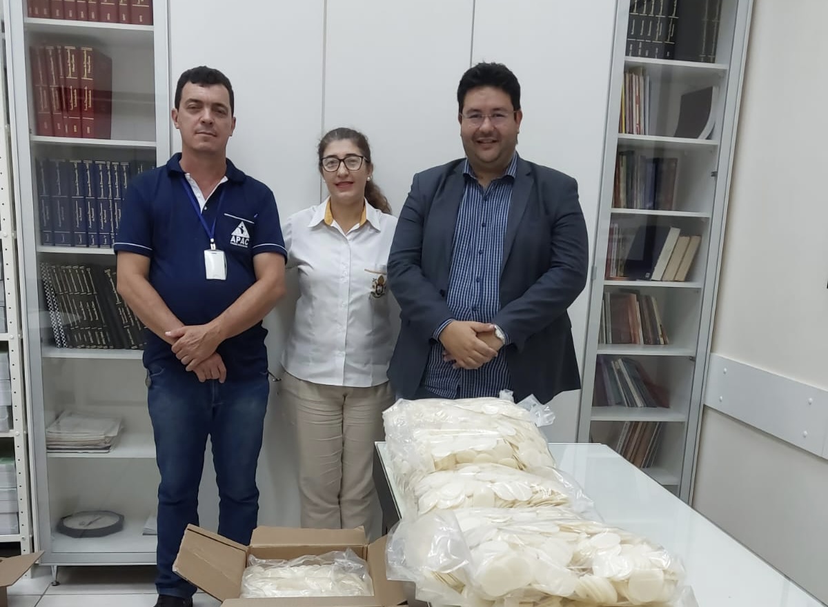 Foto de APAC envia doação de hostias às paróquias da Diocese