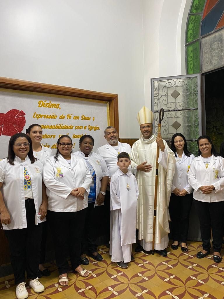 Foto de Dom Geovane preside Crisma na Paróquia Nossa Senhora da Saúde, em Perdigão