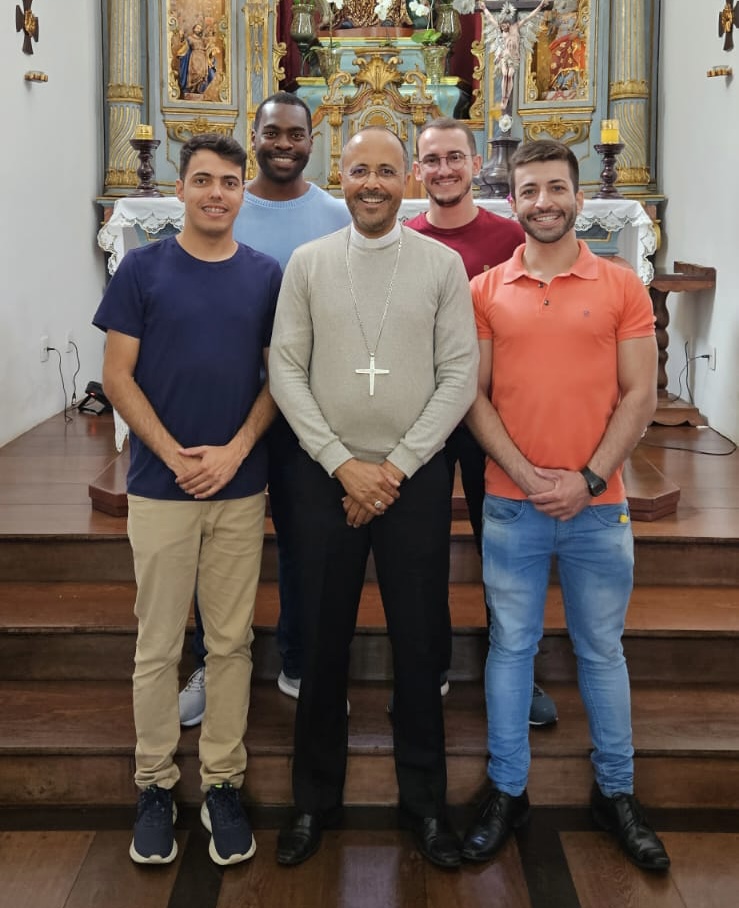 Foto de Dom Geovane dirige retiro espiritual para os futuros diáconos de nossa Diocese
