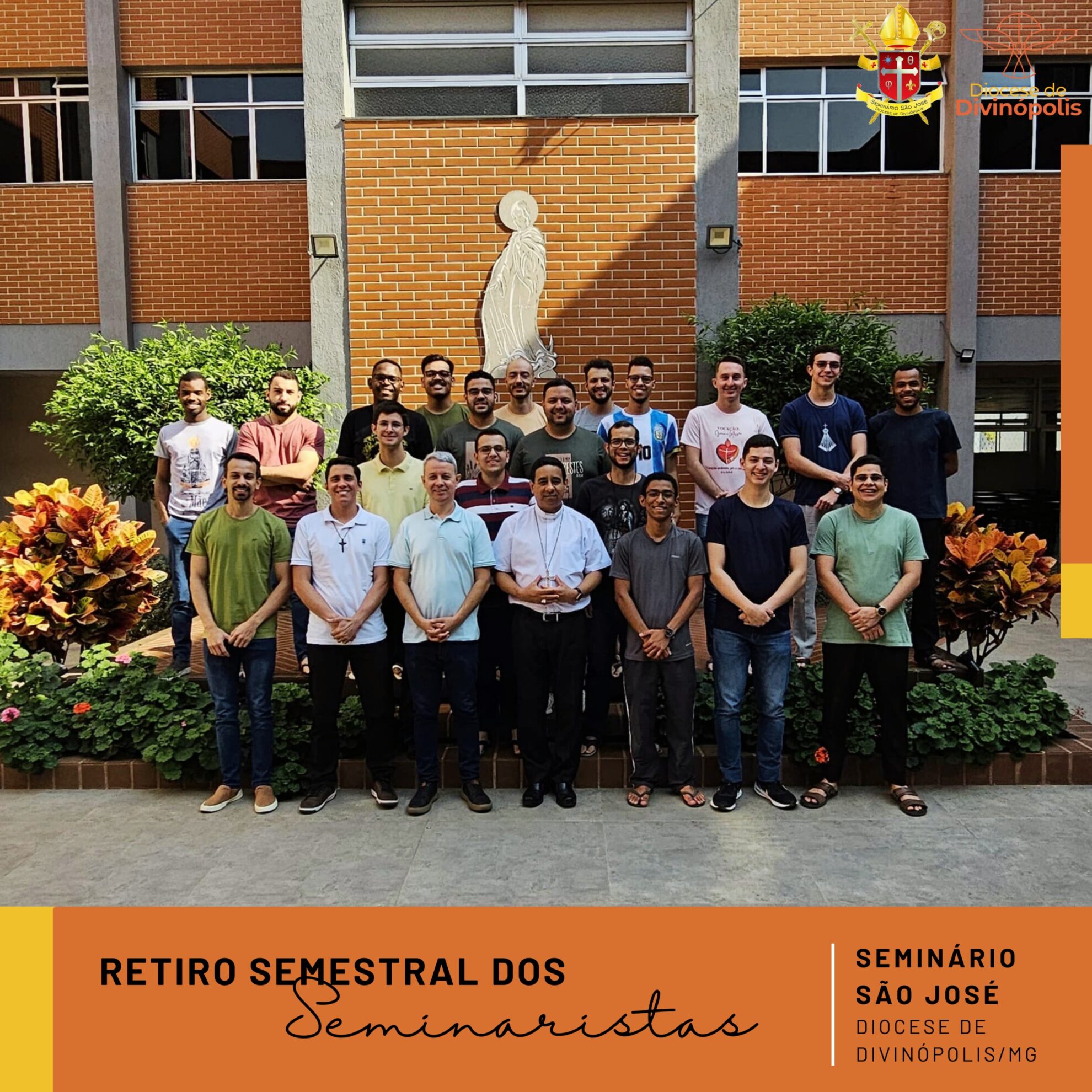 Foto de Retiro semestral dos seminaristas que estão nas etapas da filosofia, teologia e síntese vocacional