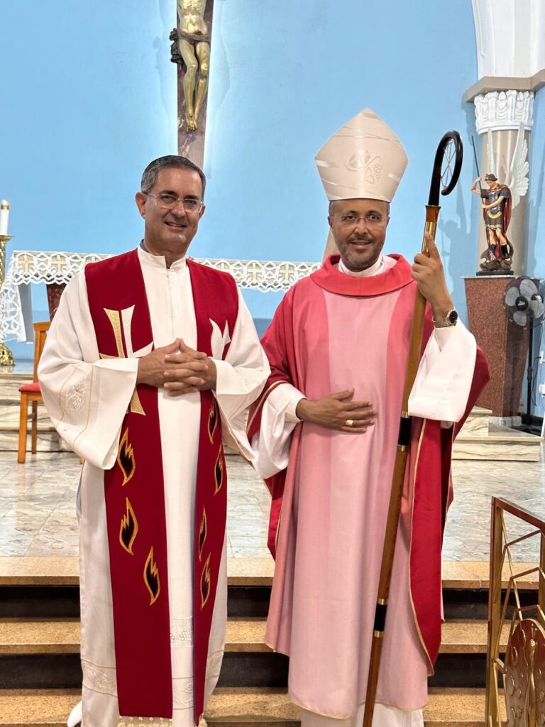 Foto de Paróquia de Nossa Senhora da Saúde em Perdigão vivenciou um momento intenso de fé e alegria