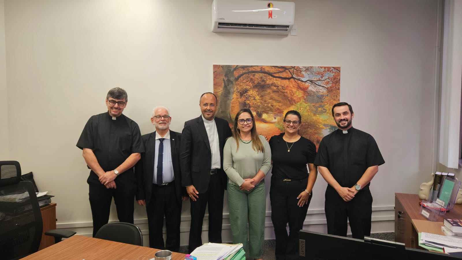 Notícia: Dom Geovane visitou a Sede do Ministério Público em Pitangui – MG