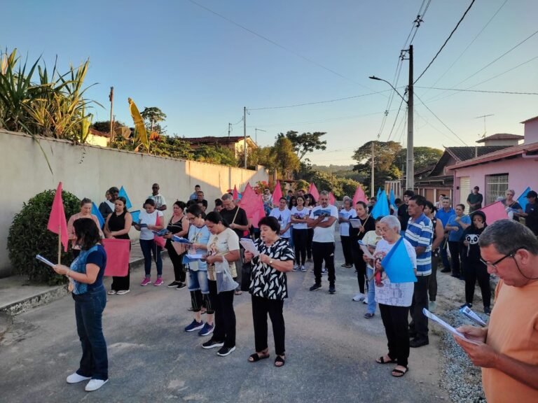 Foto de São José da Varginha revive os últimos passos da vida de Jesus em Via-Sacra