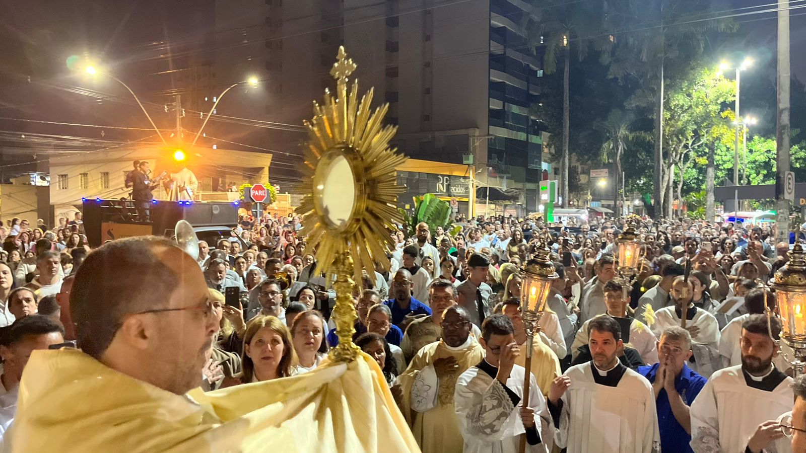 Foto de Missa Jubilar de Corpus Christi reúne cerca de cinco mil pessoas no Centro de Divinópolis