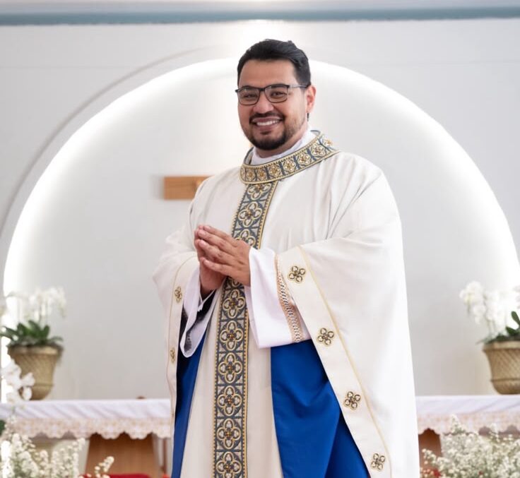 Padre Rogério Rafael Mendes de Oliveira