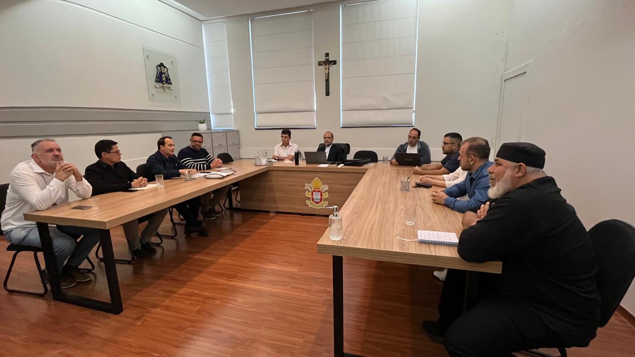 Foto de Representantes das comunidades de vida se reúnem com bispo diocesano