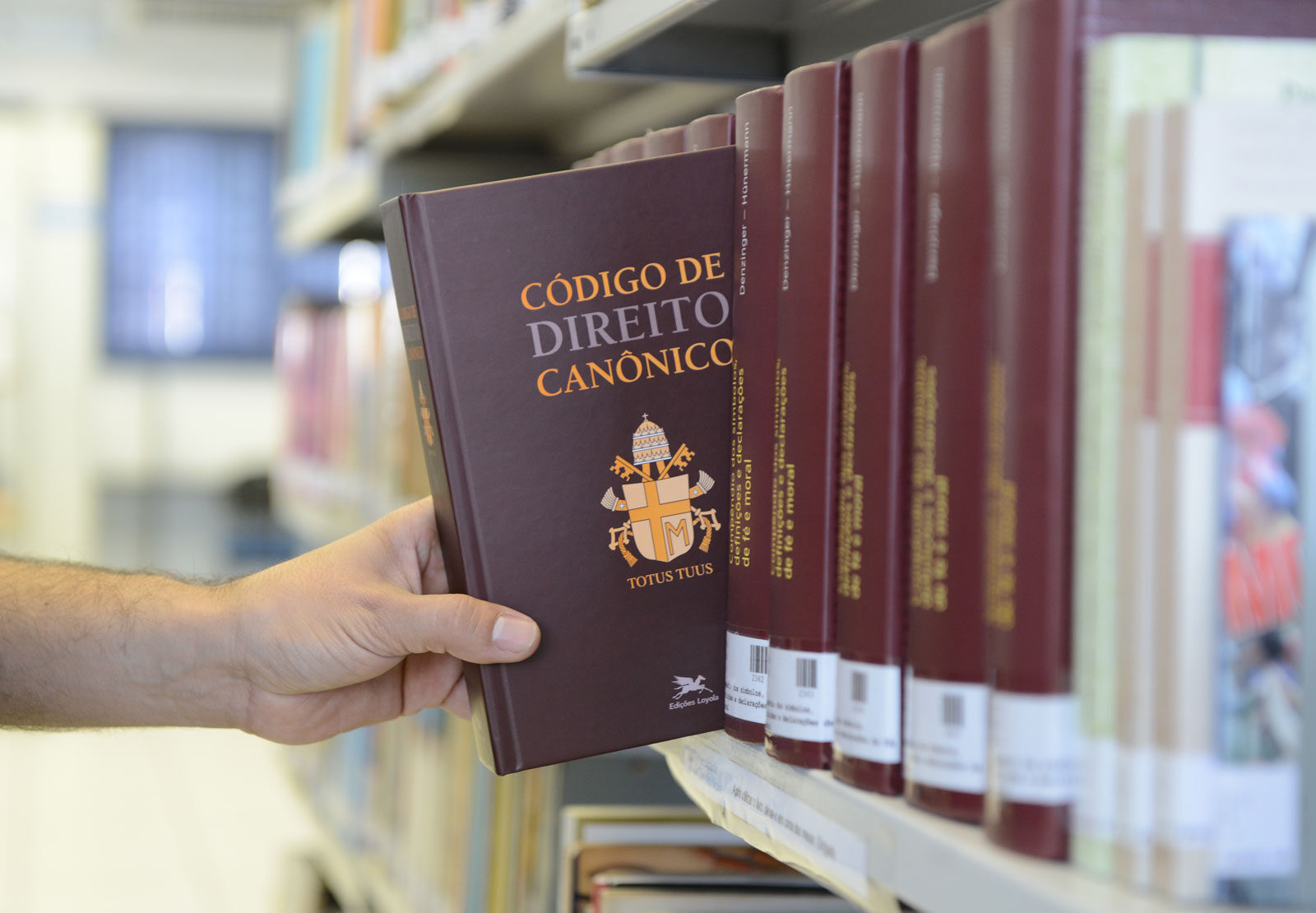 Foto de Tribunal Eclesiástico convida para o XXI Encontro de Formação Jurídico-Canônica