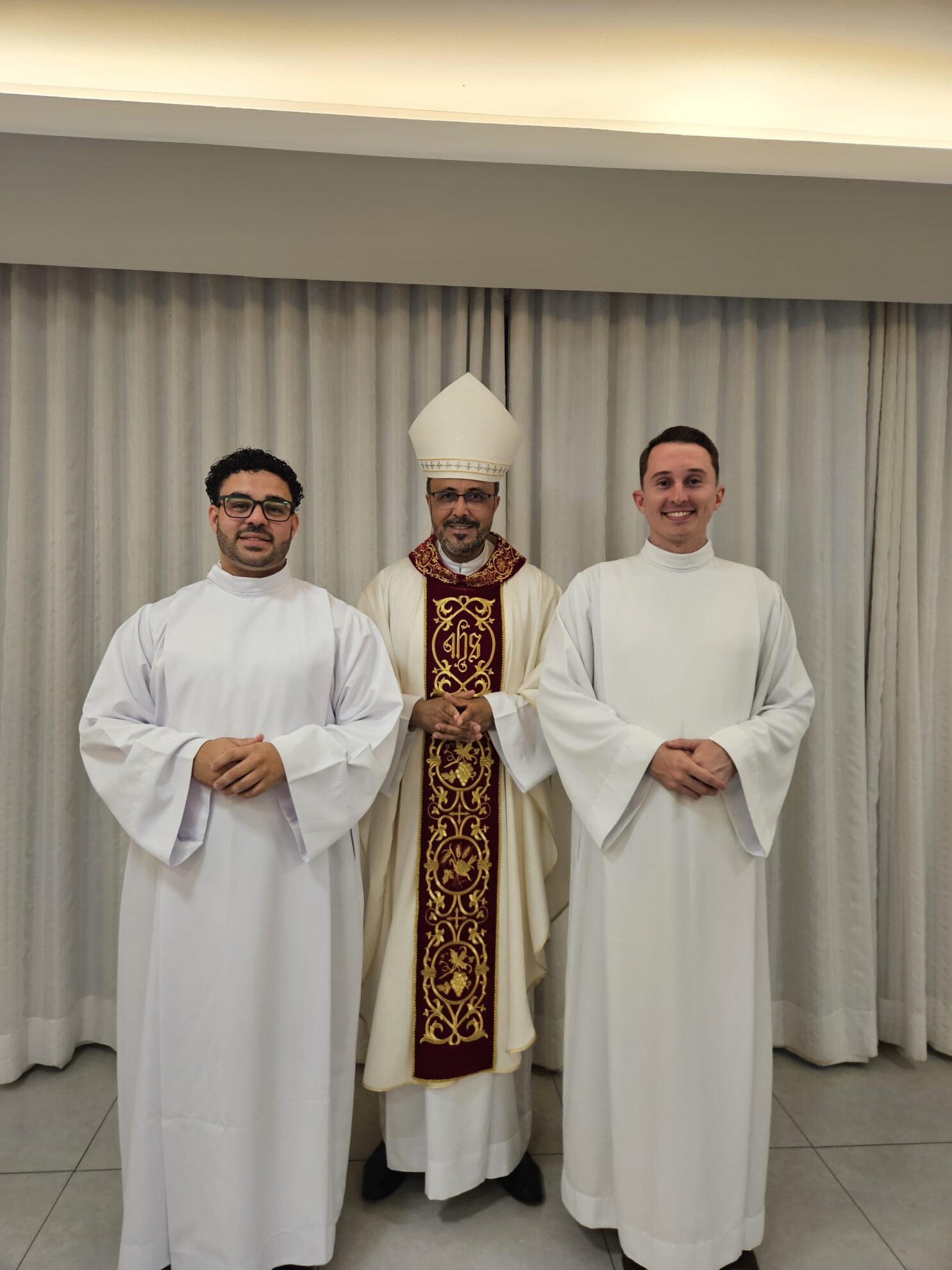 Foto de Seminaristas recebem Ministério de Leitor durante celebração conduzida por Dom Geovane