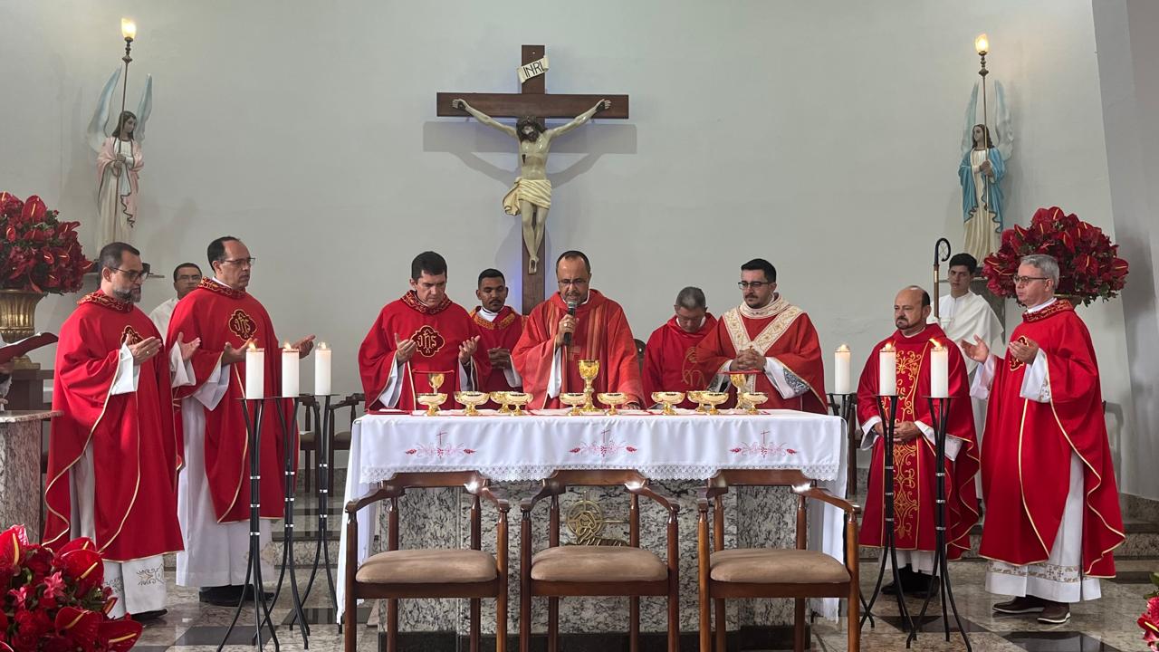 Foto de Henrique Teodoro é ordenado presbítero em São Gonçalo do Pará