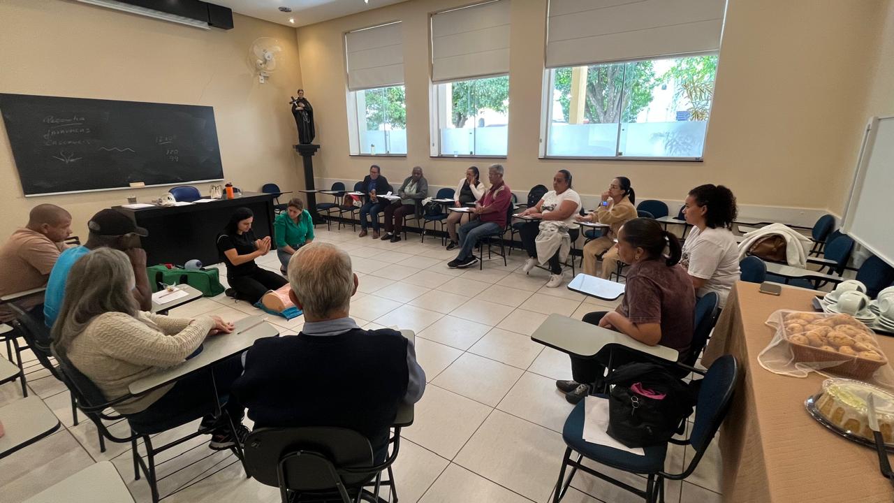 Foto de Treinamento é realizado na Cúria para equipes das Paróquias Nossa Senhora da Dores e Sagrada Família