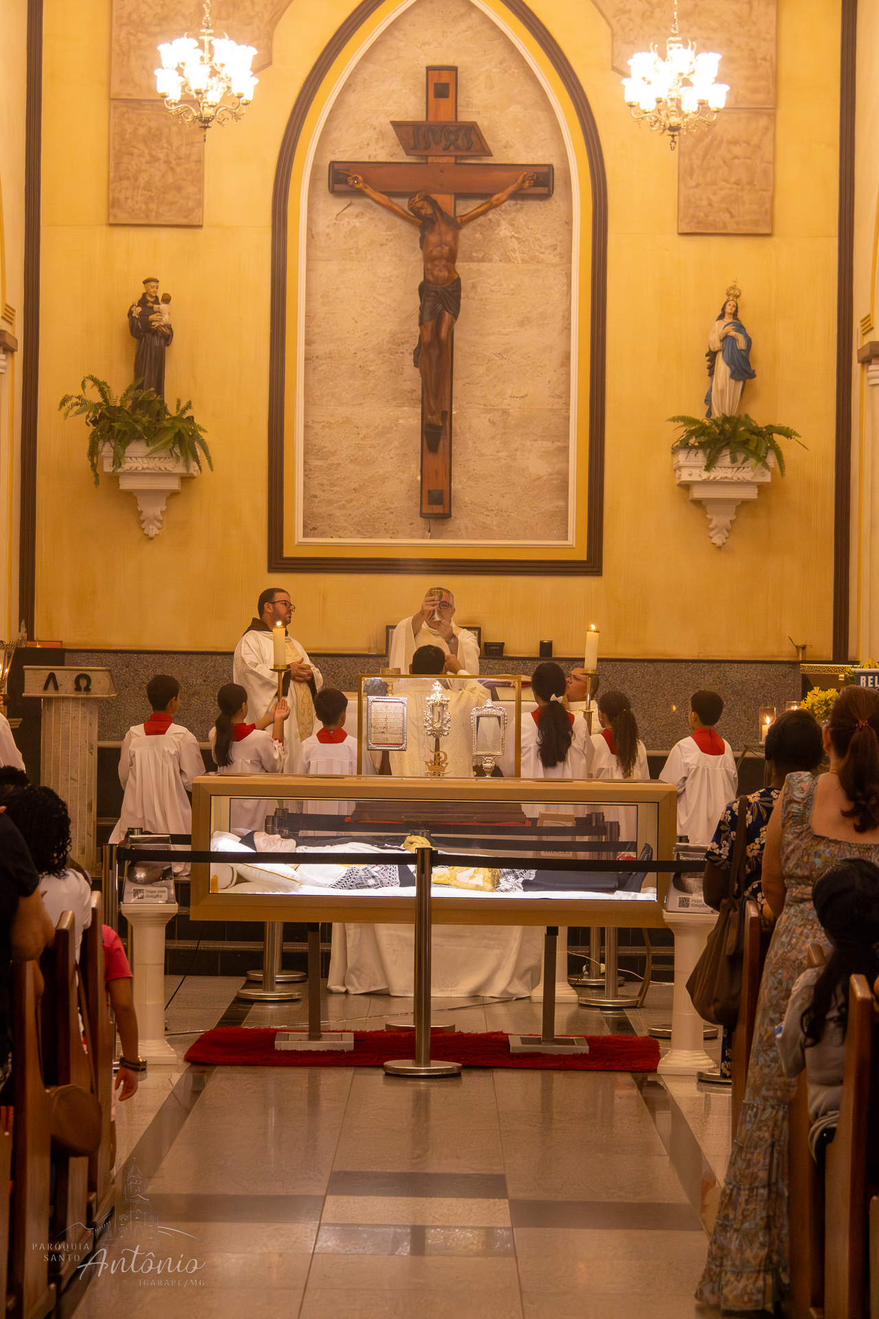 Foto de Relíquias de São Vicente de Paulo passam por Igarapé e reúnem centenas de fiéis