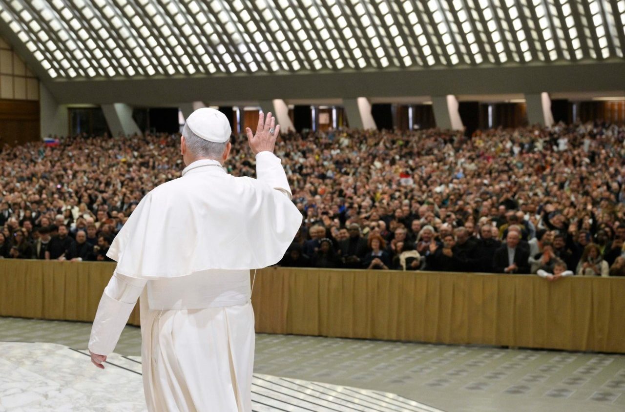 Notícia: Leão XIV: ser a luz de Jesus a quem precisa, com “amor que não faz barulho”