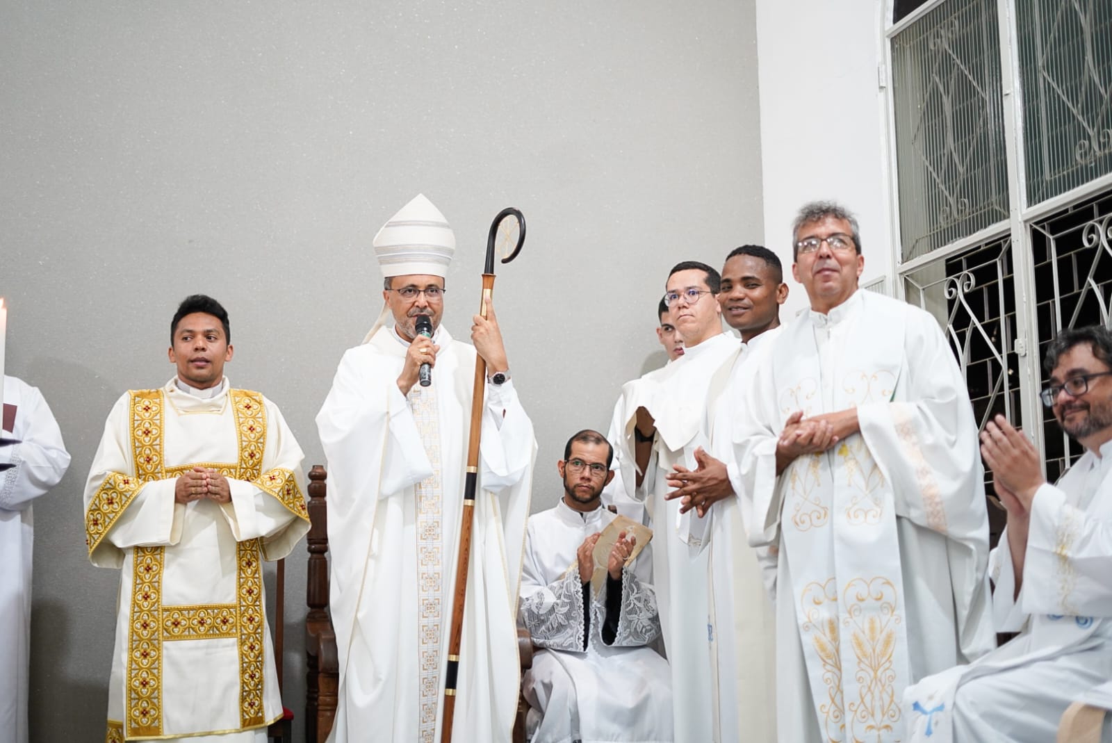 Foto de Paróquia Santo Antônio em Pará de Minas acolhe novos sacerdotes