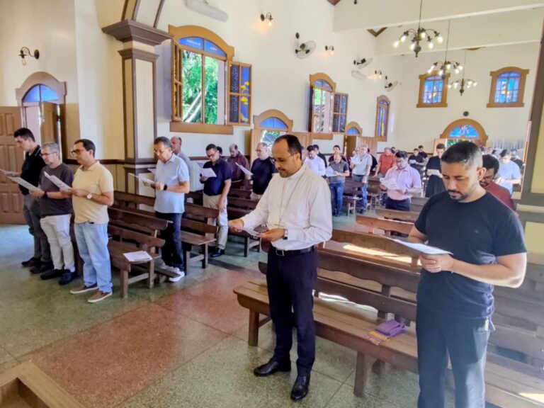 Foto de Sacerdócio não é peso, é graça de Deus!