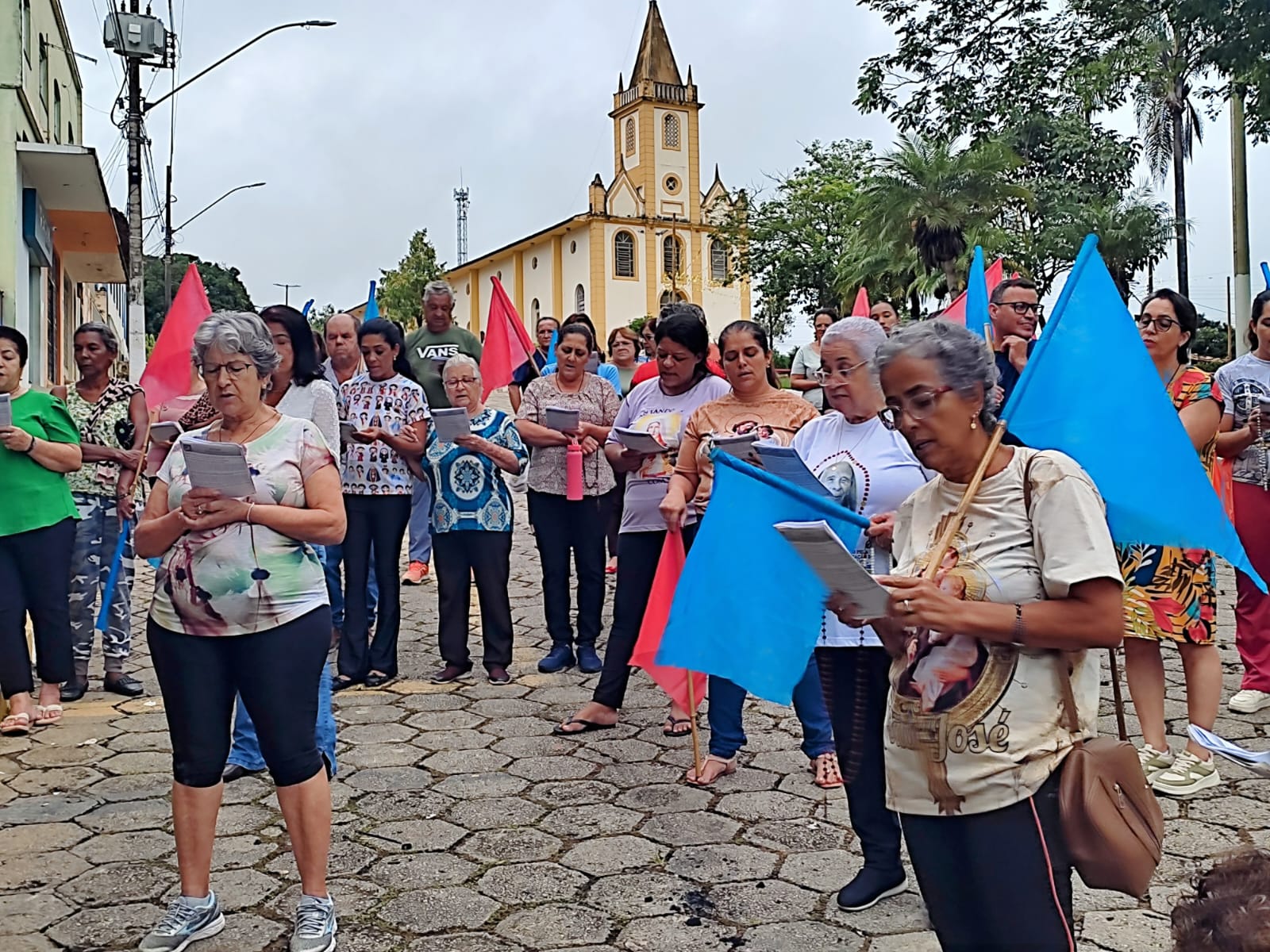 Notícia: Última via-sacra quaresmal em São José da Varginha em 2026