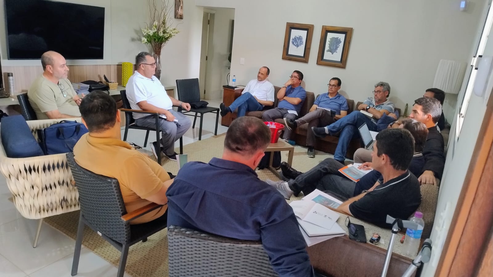 Notícia: Conselho Presbiteral se reúne com os padres da Forania São Bento
