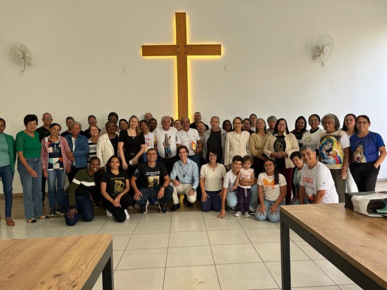 Foto de Formação sobre a Exortação Apostólica –  Evangelii Gaudium reúne leigos na Cúria Diocesana