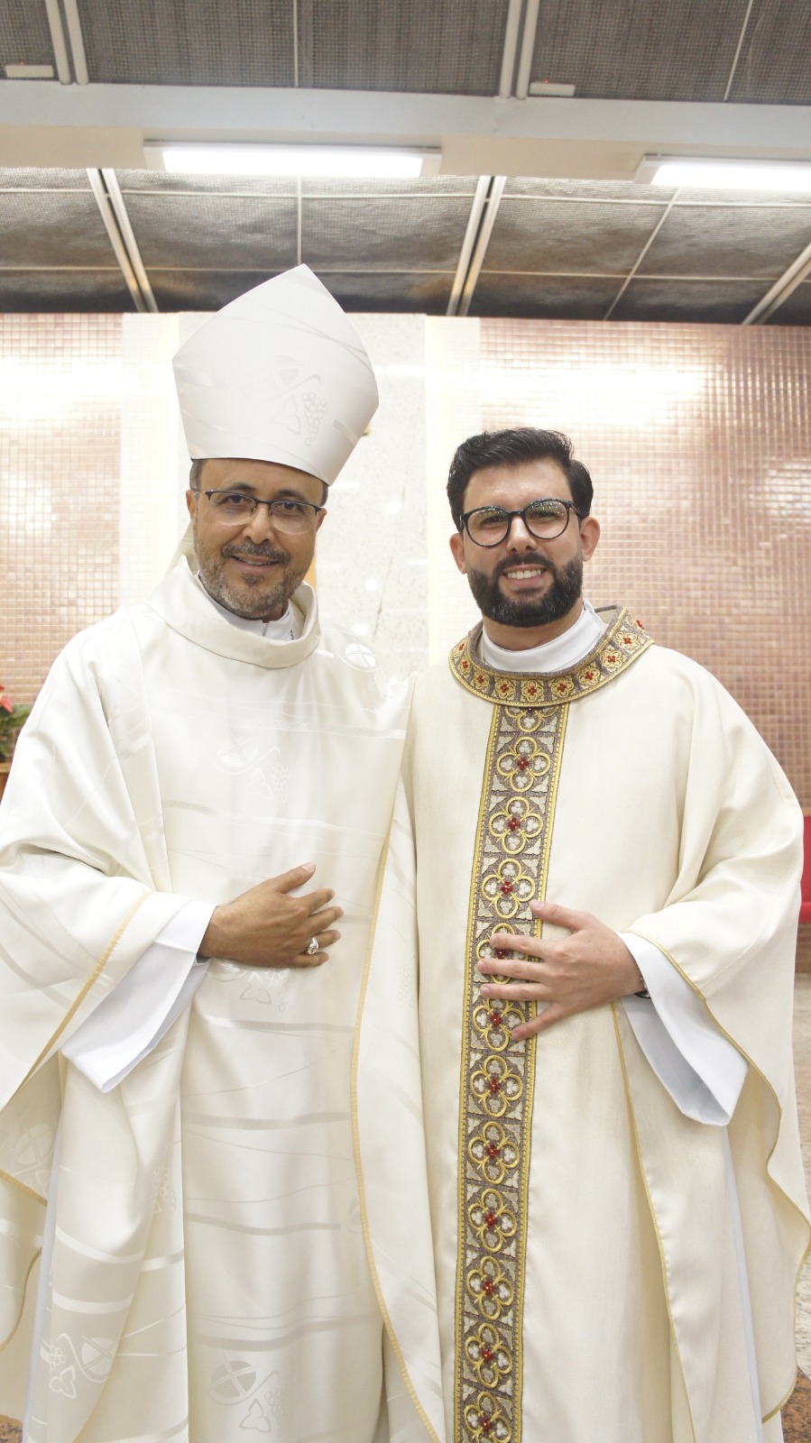 Notícia: Padre Flávio inicia missão de pároco na Paróquia São Cristóvão em Divinópolis