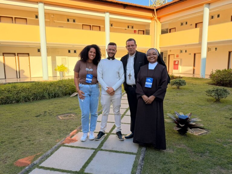Foto de Diocese de Divinópolis está representada no Encontro do Setor Juventude do Regional Leste 2