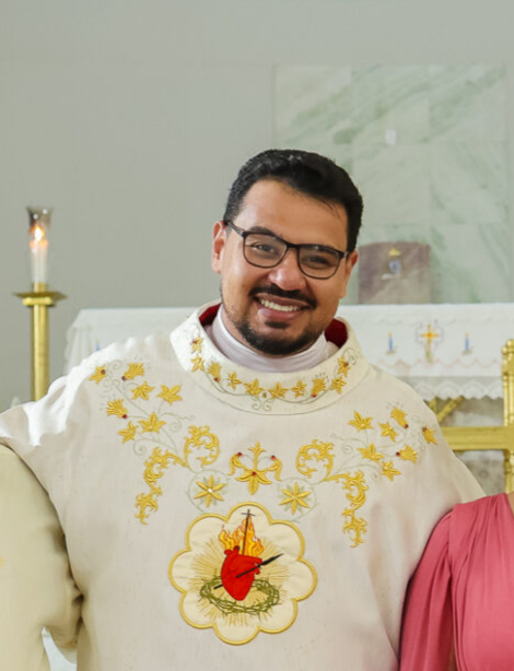 Notícia: Diácono Rogério Rafael será ordenado neste sábado em Itaúna