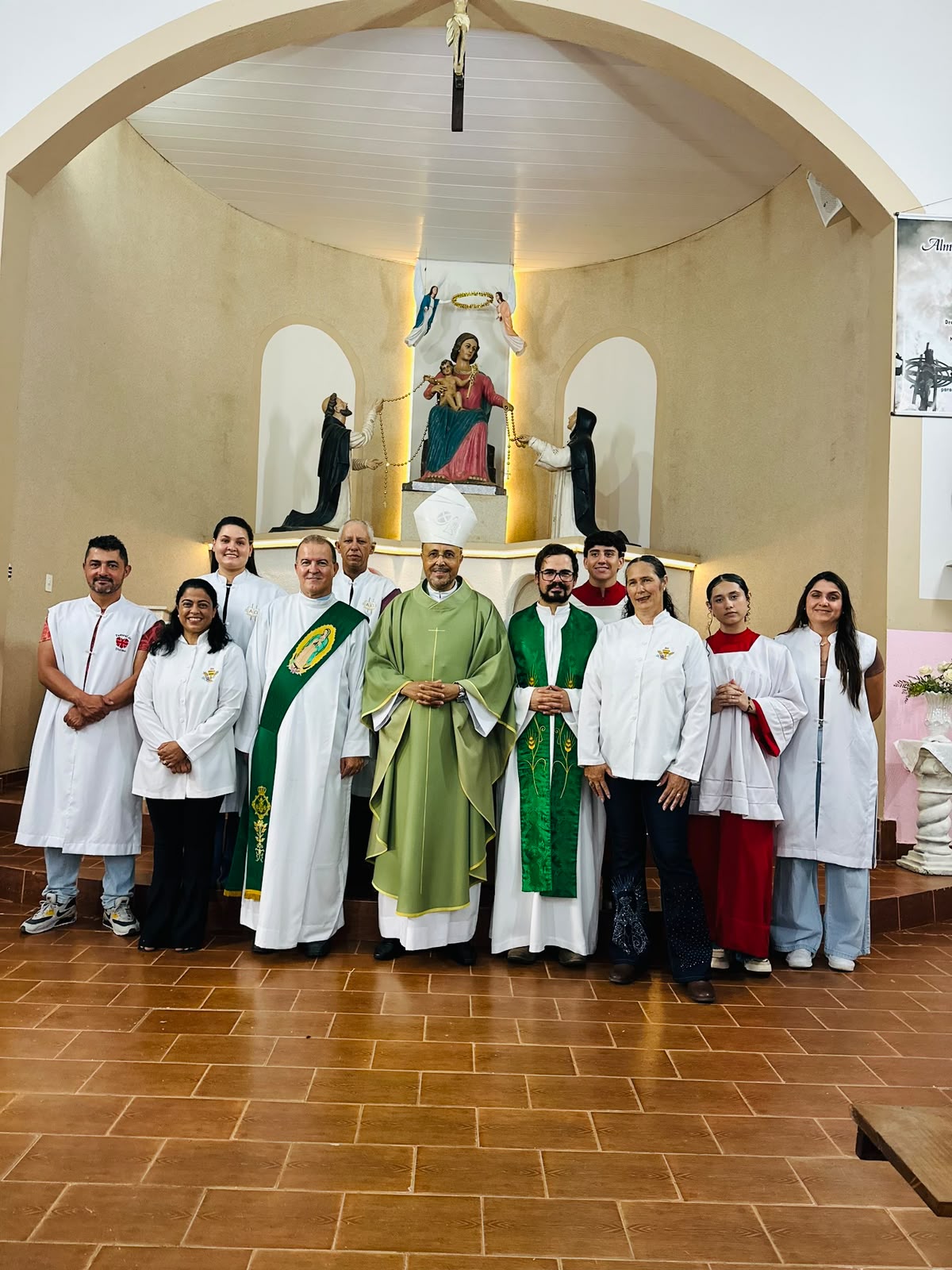 Notícia: Bispo Dom Geovane visita comunidade rural de Branquinhos em Divinópolis
